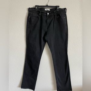 Black Levi’s 505 Straight Leg Jeans